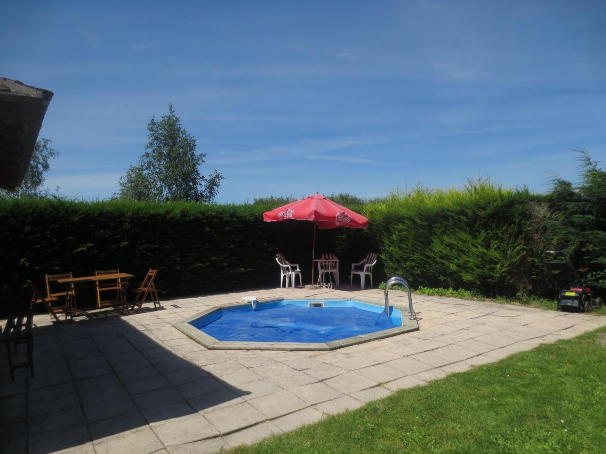 Le Clos Du Golf Dame-Marie-les-Bois Exterior photo