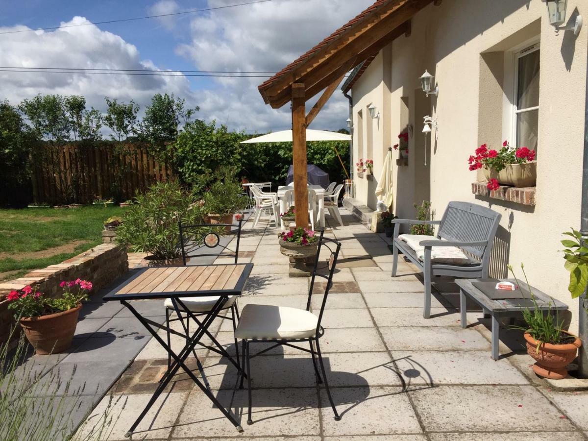 Le Clos Du Golf Dame-Marie-les-Bois Exterior photo